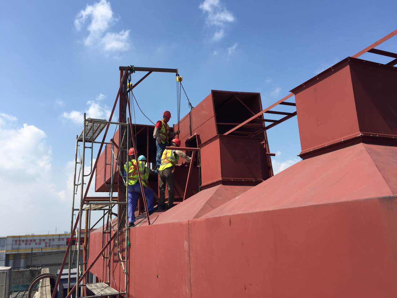 【揚州綠之源環(huán)保】吸附脫附催化燃燒項目安裝現(xiàn)場