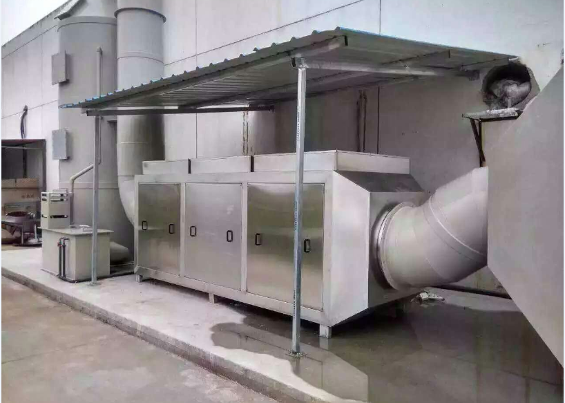 【揚(yáng)州綠之源環(huán)?！繙\談光催化凈化裝置的特點(diǎn)