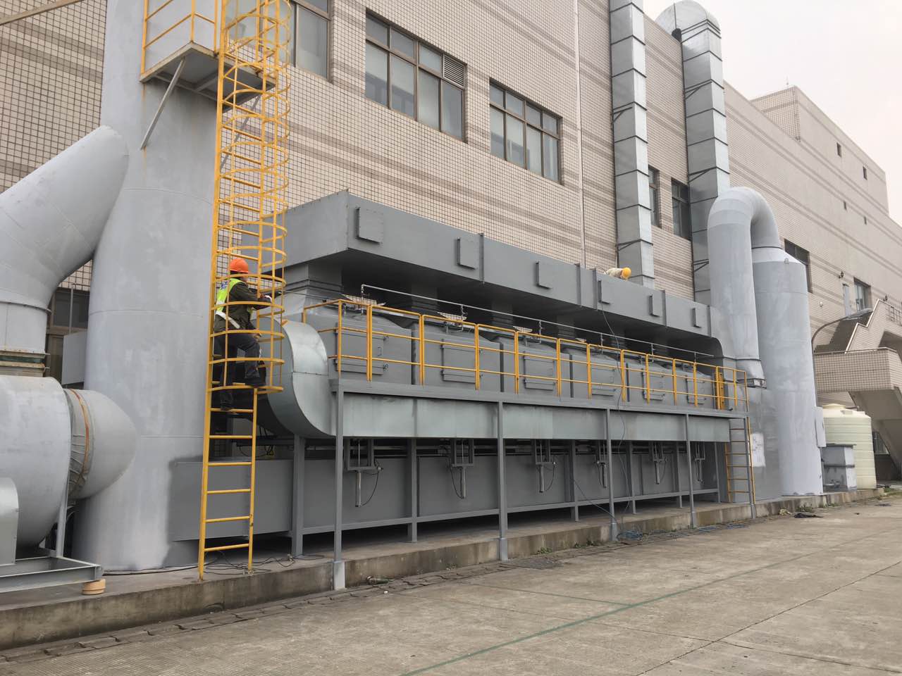 【揚州綠之源環(huán)?！繃娡慨a(chǎn)生的VOCs幾種治理方式